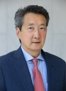 Imagen del autor  Victor D. Cha y Ramón Pacheco Pardo